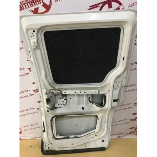 Дверка бокова зсувна права глуха не комплектна Citroen Berlingo 2003-2008 9008Q7